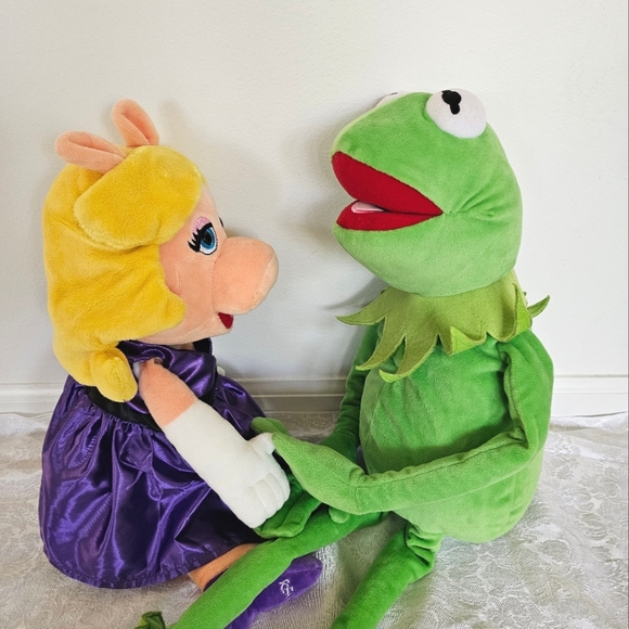 Disney Miss Piggy & Kermit the Frog Muppets Stuffies- EUC! - Picture 11 of 16